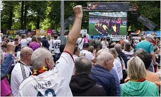 Public Viewing auf der Schülerwiese